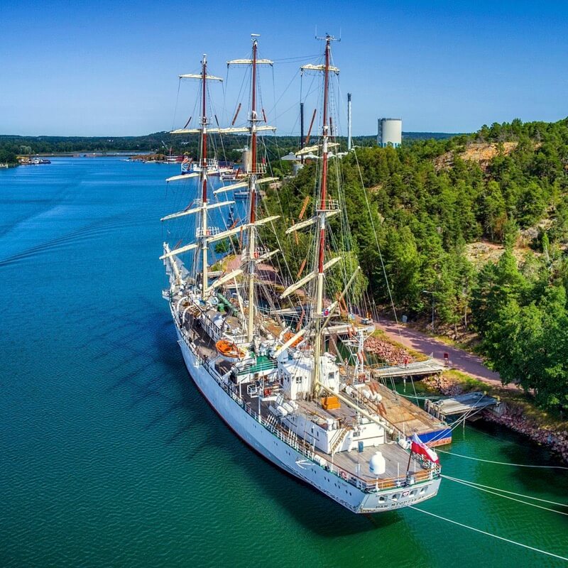 Sailing ship visiting Mariehamn