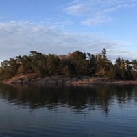Vue depuis la jetée du ferry de Svinö