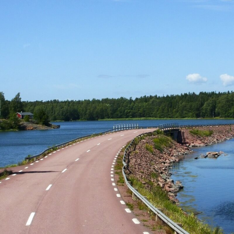 Bro mellan öar på Åland
